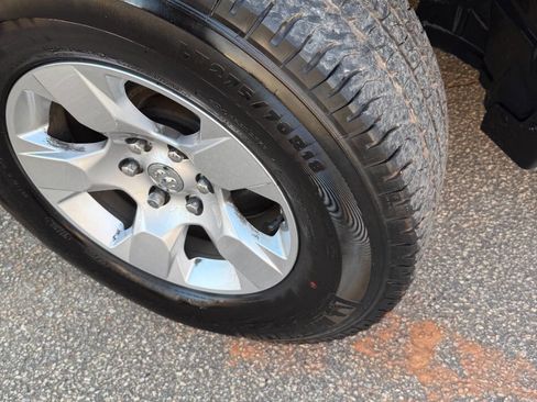 Used 2021 RAM 1500 Big Horn image 9