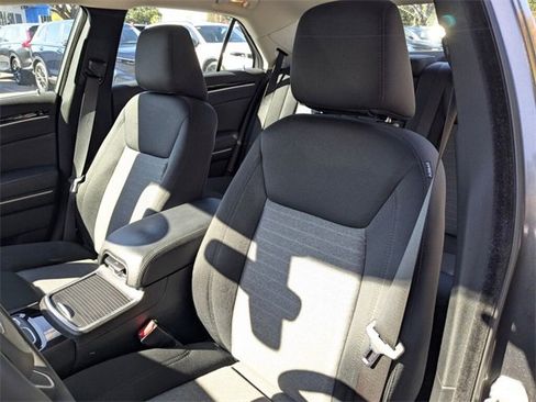 Used 2023 Chrysler 300 Touring image 25