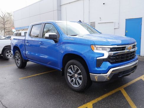 New 2026 Chevrolet Silverado 1500 LT image 2