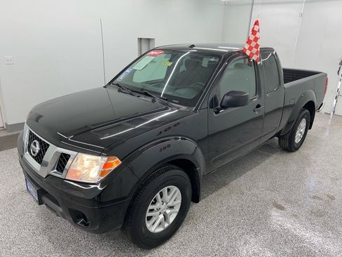 Used 2017 Nissan Frontier SV RWD image 6