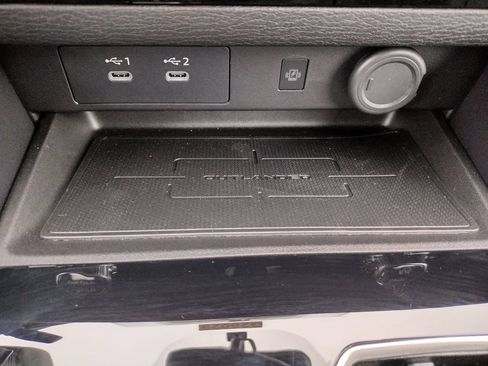 New 2026 Mitsubishi Outlander SE image 24