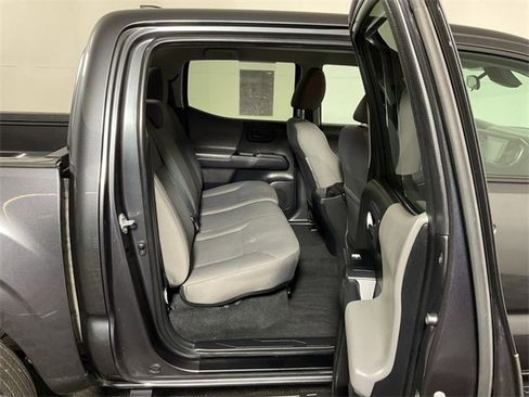 Used 2022 Toyota Tacoma SR image 30