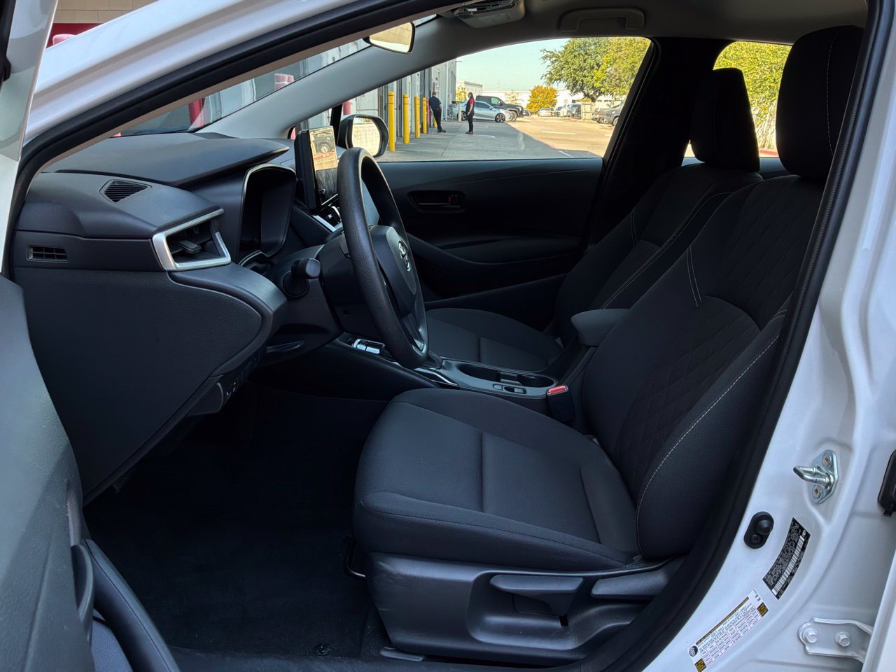 Used 2026 Toyota Corolla LE FWD image 11
