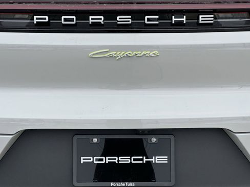 New 2026 Porsche Cayenne E-Hybrid image 14