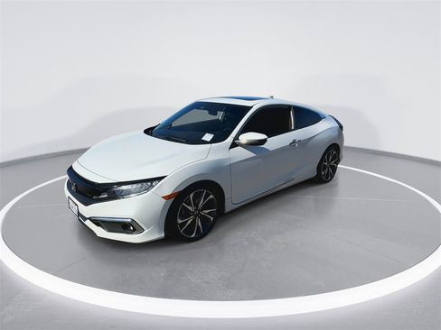 Used 2019 Honda Civic Touring image 5