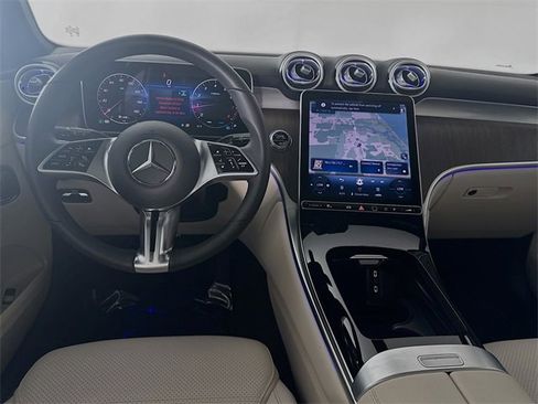 Certified 2025 Mercedes-Benz GLC 300 image 23