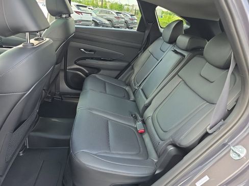 Used 2025 Hyundai Tucson Limited AWD/4WD image 21