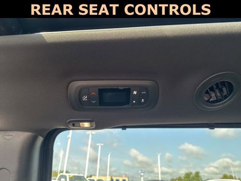 New 2026 Chrysler Pacifica Limited w/ S Appearance Package image 45