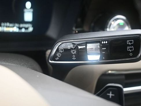 Used 2021 Lincoln Corsair Reserve w/ Equipment Group 201A image 14