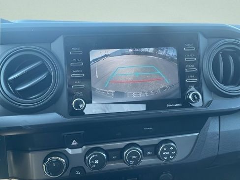 Used 2020 Toyota Tacoma SR image 17