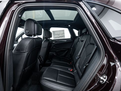 Certified 2026 Porsche Macan image 22