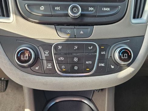 Used 2024 Chevrolet Malibu LT FWD image 21