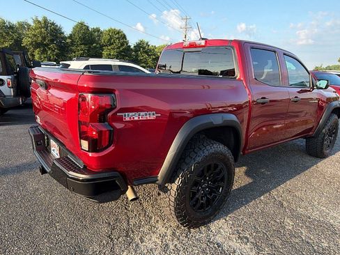 Used 2023 Chevrolet Colorado Trail Boss w/ Advanced Trailering Package AWD/4WD image 8