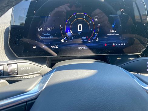 Used 2025 Chevrolet Equinox LT image 13