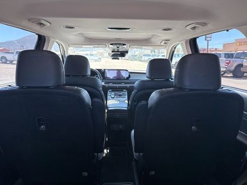 Used 2023 Hyundai Palisade SEL w/ Premium Package image 23