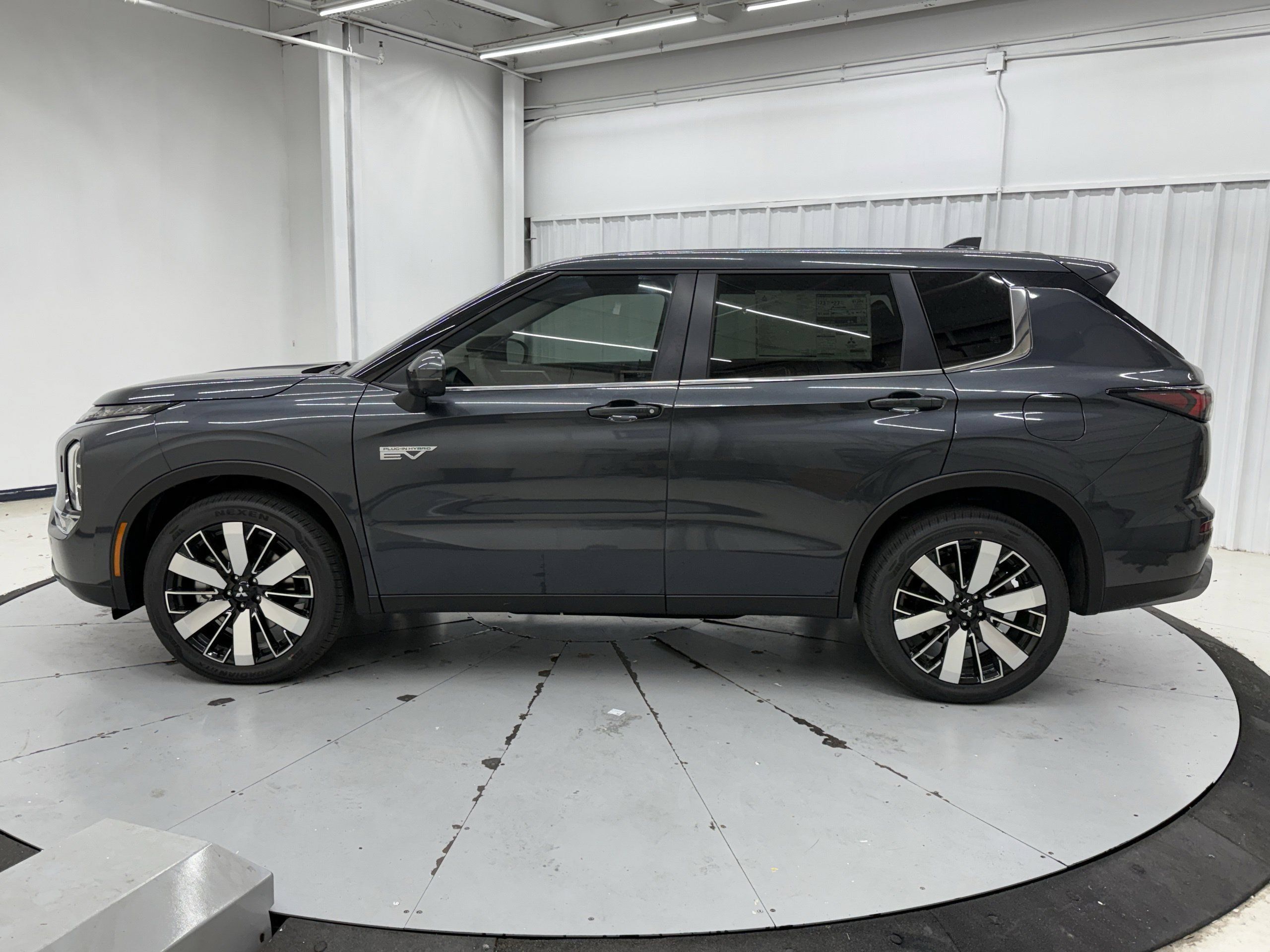 New 2026 Mitsubishi Outlander SE AWD/4WD image 6