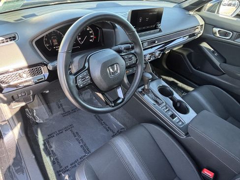 Certified 2025 Honda Civic Sport image 17