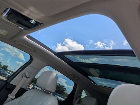 Used 2023 Kia Sorento SX Prestige w/ Panoramic Sunroof Package AWD/4WD image 26