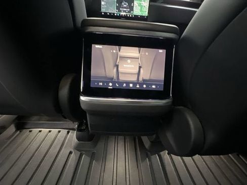 Used 2023 Tesla Model X AWD/4WD image 21