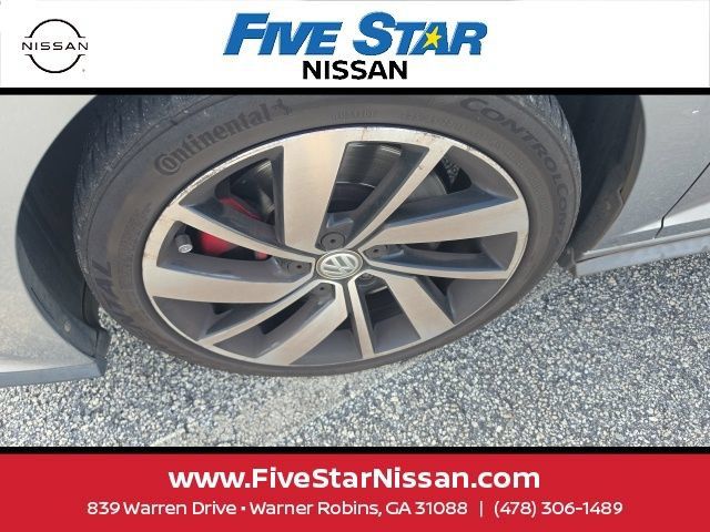 Used 2020 Volkswagen Jetta GLI FWD image 2