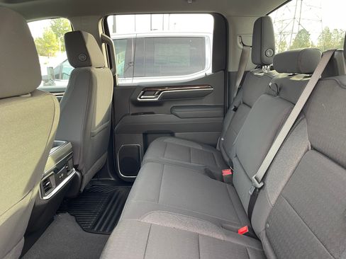 New 2026 GMC Sierra 1500 Elevation image 17