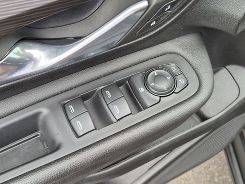 Certified 2024 GMC Terrain SLE FWD image 21