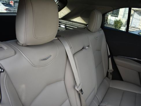 Used 2019 Cadillac XT4 Luxury w/ Cold Weather Package image 29