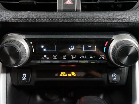 Certified 2024 Toyota RAV4 LE FWD image 20