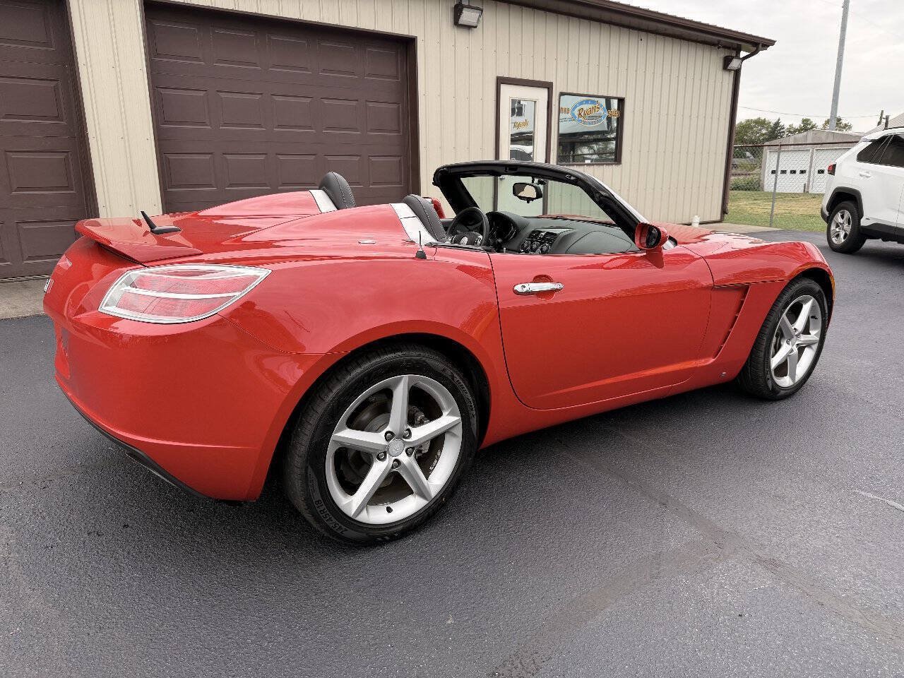 Used 2007 Saturn Sky w/ Premium Trim Pkg RWD image 9