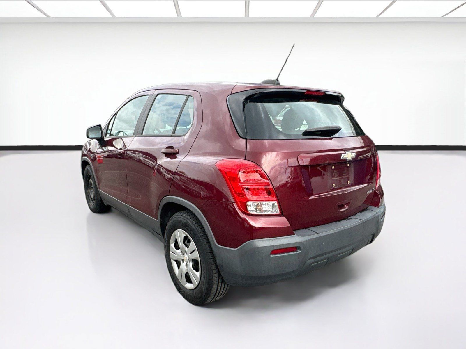 Used 2016 Chevrolet Trax LS w/ LPO, Cargo Package FWD image 6
