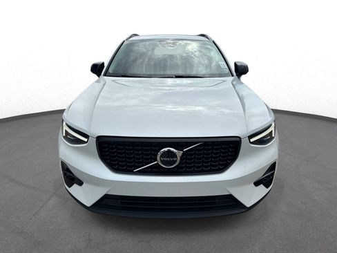 Used 2024 Volvo XC40 B5 Ultimate w/ Climate Package AWD/4WD image 8