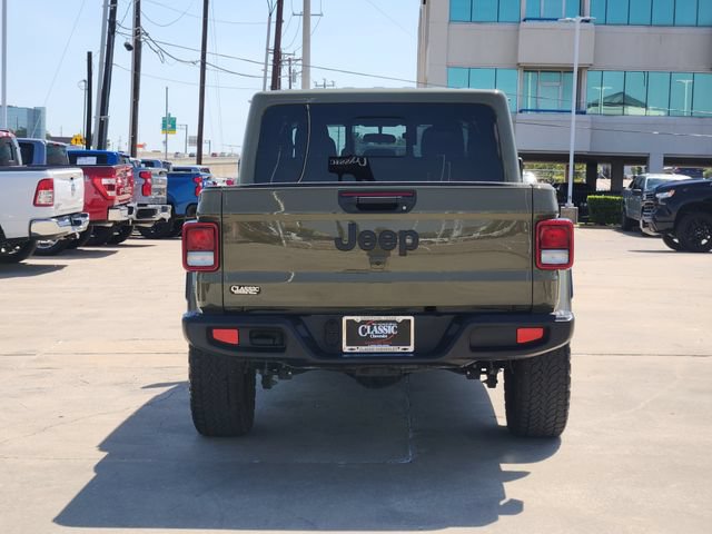 Used 2025 Jeep Gladiator Sport AWD/4WD image 13