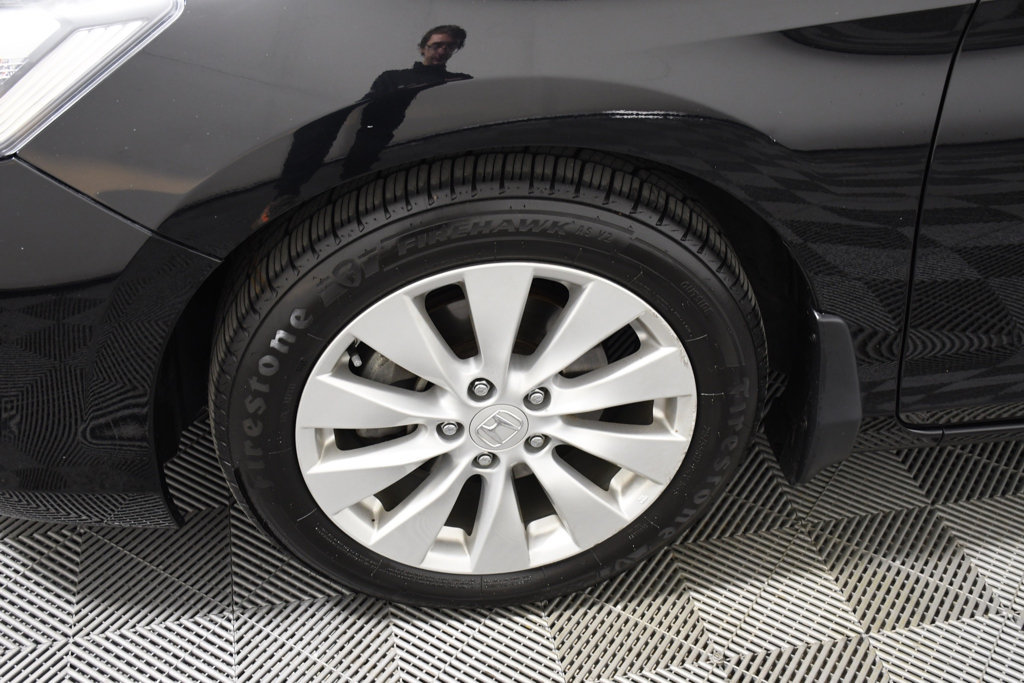 Used 2015 Honda Accord EX-L image 11
