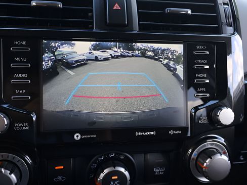 Used 2024 Toyota 4Runner TRD Off-Road Premium w/ Moonroof Package AWD/4WD image 24