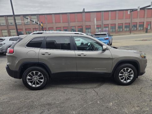 Used 2020 Jeep Cherokee Latitude Plus w/ Cold Weather Group image 9