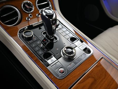 Used 2026 Bentley Continental GTC AWD/4WD image 24