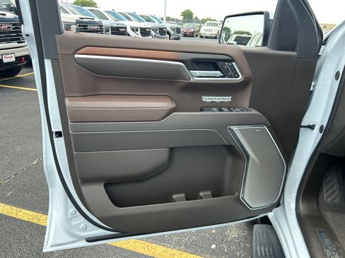 New 2026 GMC Sierra 1500 Denali AWD/4WD image 17