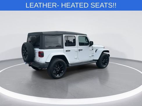 Used 2022 Jeep Wrangler Unlimited Sahara w/ Cold Weather Group image 7