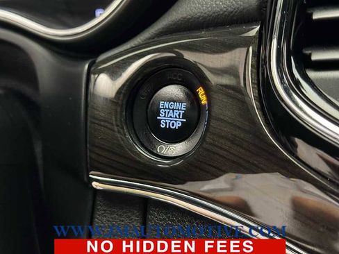 Used 2019 Jeep Grand Cherokee Overland image 42