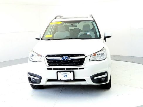 Used 2017 Subaru Forester 2.5i Premium AWD/4WD image 8