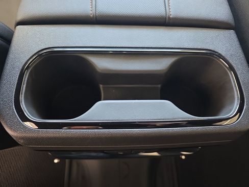 Used 2025 GMC Sierra 1500 AT4 w/ AT4 Premium Package image 32