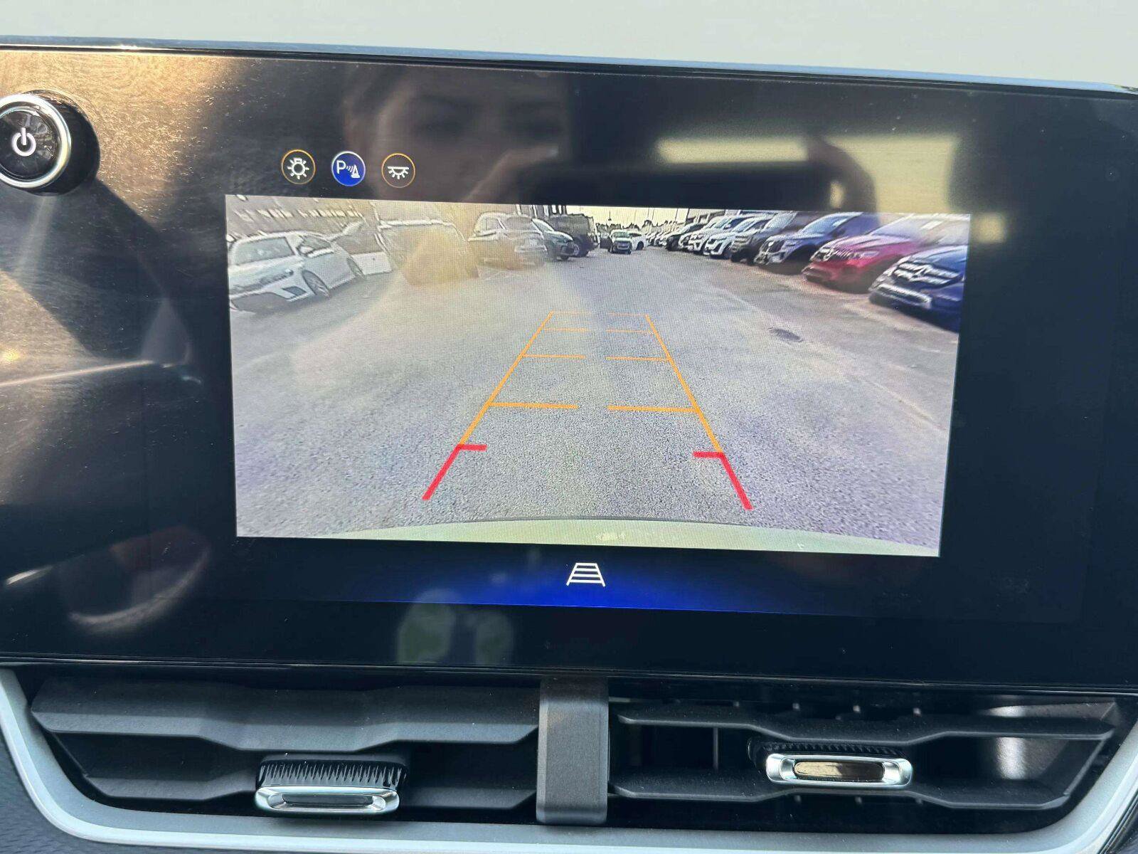 Used 2025 Chevrolet Equinox LT AWD/4WD image 28