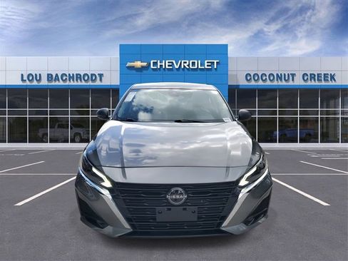 Used 2024 Nissan Altima 2.5 SV image 28