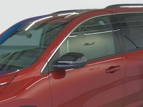 New 2026 Chevrolet Traverse LT w/ Driver Confidence Package FWD image 8