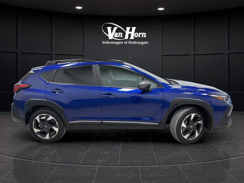 Used 2024 Subaru Crosstrek 2.5i Limited w/ Crosstrek Mirror Package AWD/4WD image 2