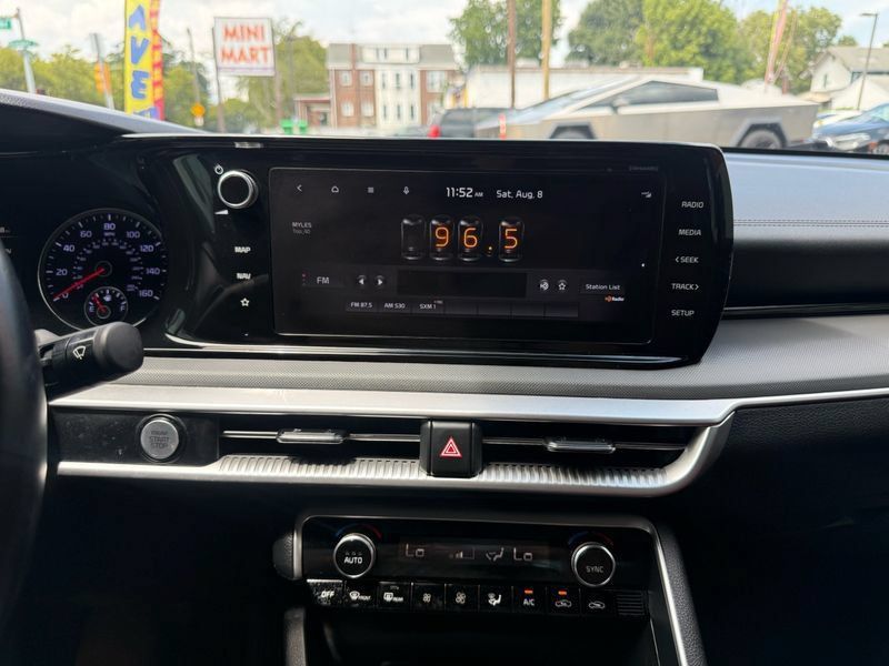 Used 2022 Kia K5 GT-Line w/ GT-Line FWD Premium Package image 37