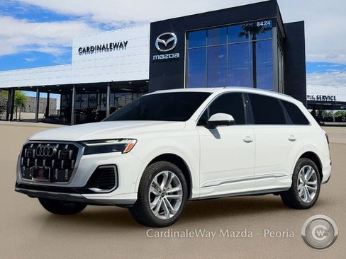 Used 2025 Audi Q7 3.0T Premium Plus AWD/4WD image 2