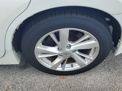 Used 2015 Nissan Altima 2.5 SL w/ Technology Package image 5