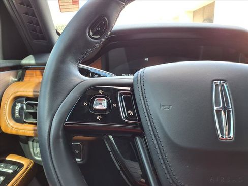 Used 2023 Lincoln Aviator Reserve w/ Equipment Group 201A image 28