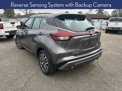 Used 2024 Nissan Kicks SR image 3